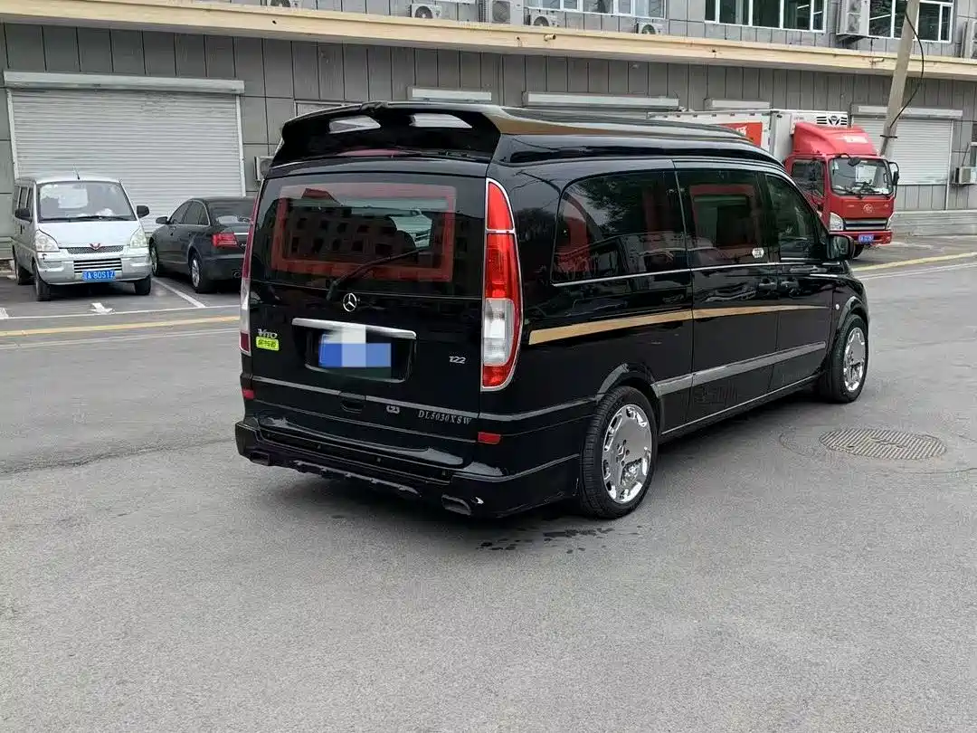 Mercedes-Benz Vito 2013 Model 3.0L Elite Edition фото 8