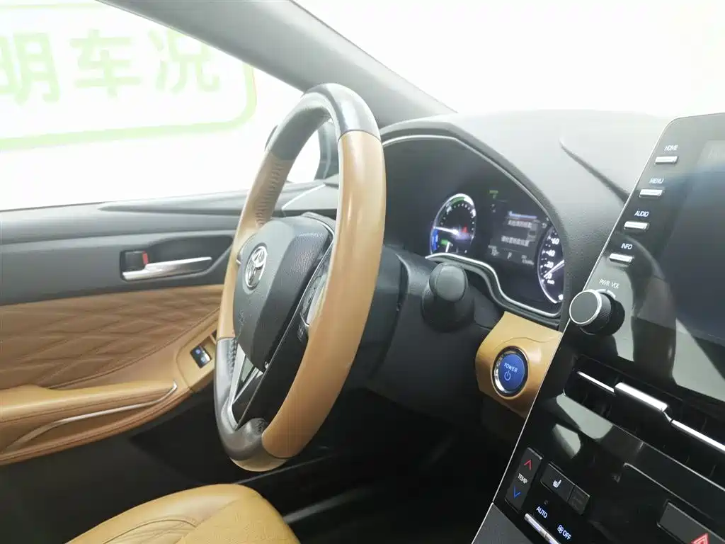 Toyota Avalon 2019 Hybrid 2.5L XLE Premium Edition China VI фото 22