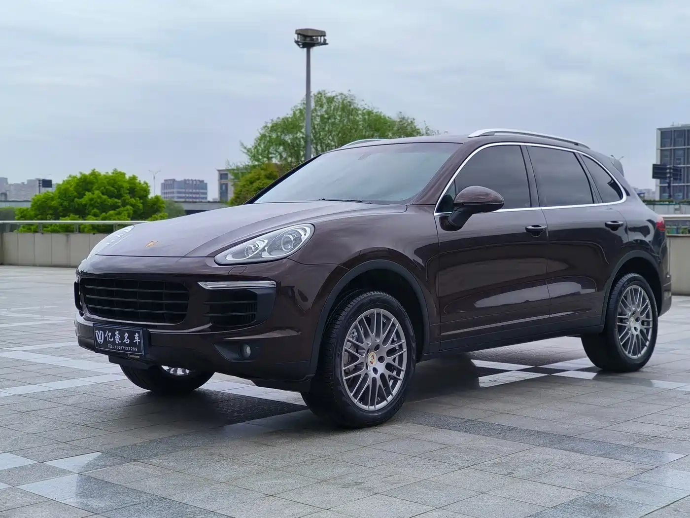 PORSCHE CAYENNE