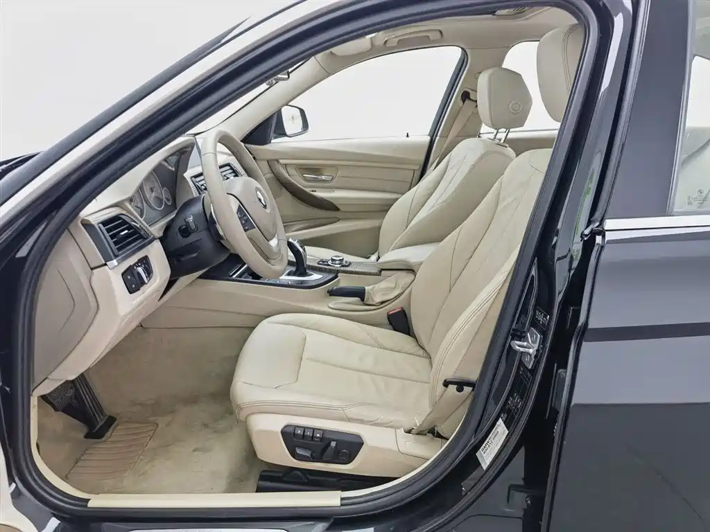BMW 3 Series 2013 Facelift 320Li Style Design Package фото 10