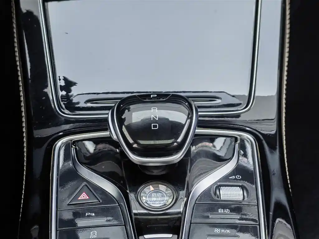 BYD Song MAX New Energy 2022 DM-i 105KM Honor Model фото 13