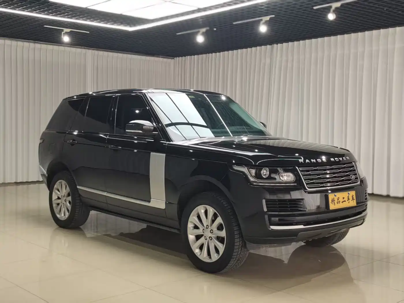 Land Rover Range Rover 2017 3.0 SC V6 Vogue фото 3