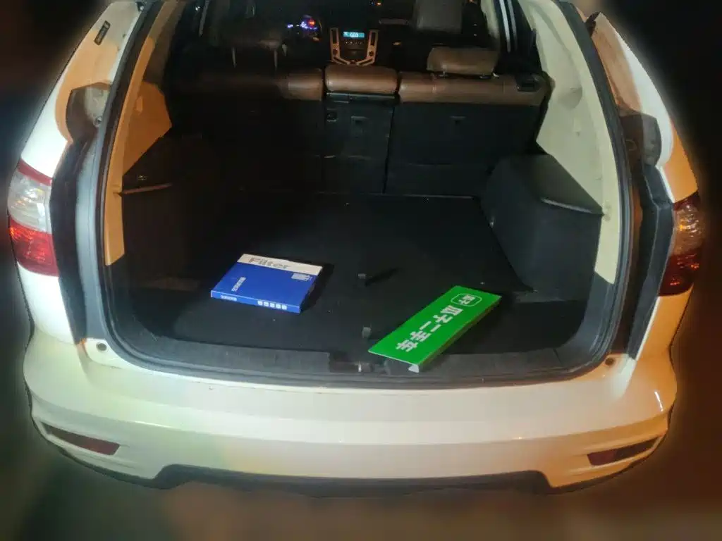 BYD S6 2017 2014 Model 2.0L Manual Luxury 5-Seater
