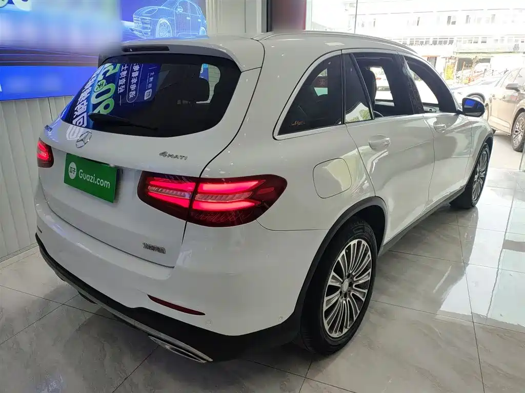 Mercedes-Benz GLC 2017 GLC 260 4MATIC Dynamic фото 5