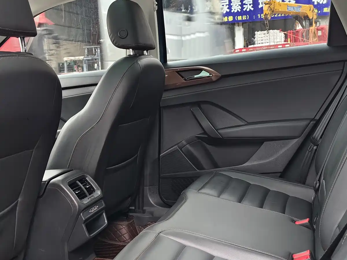 Volkswagen Tharu 2019 280TSI 2WD Luxury Edition China V фото 9