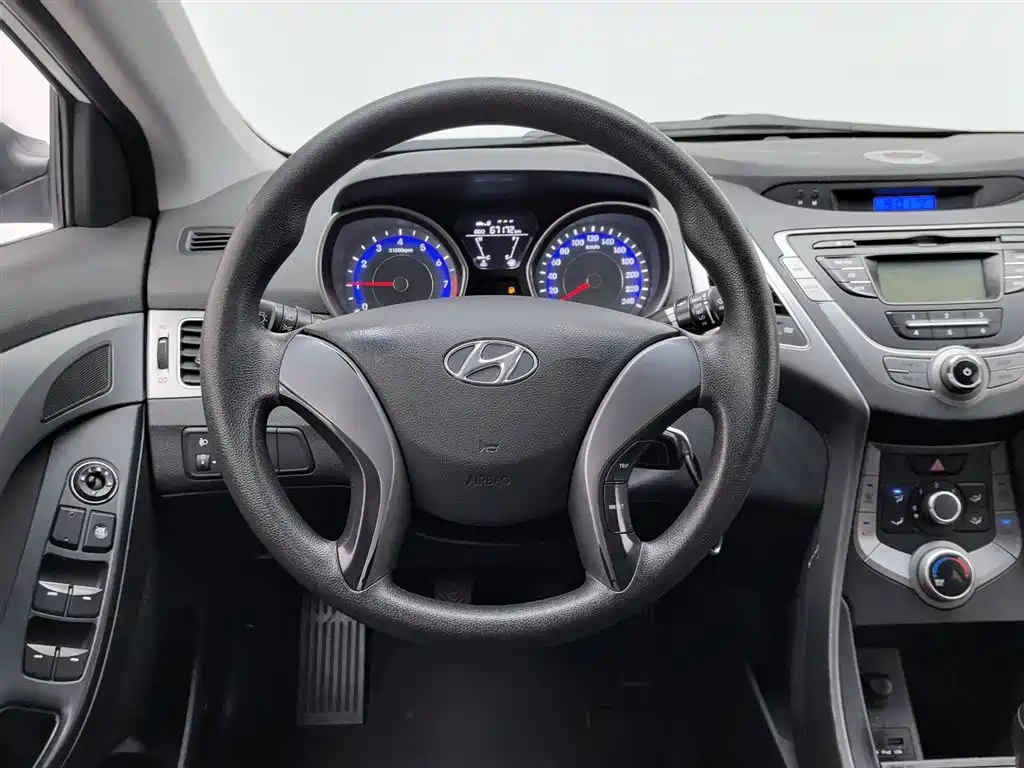 Hyundai Langdong 2015 1.6L Manual Trend фото 11