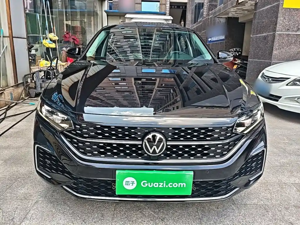 Фото 3 - Volkswagen Passat