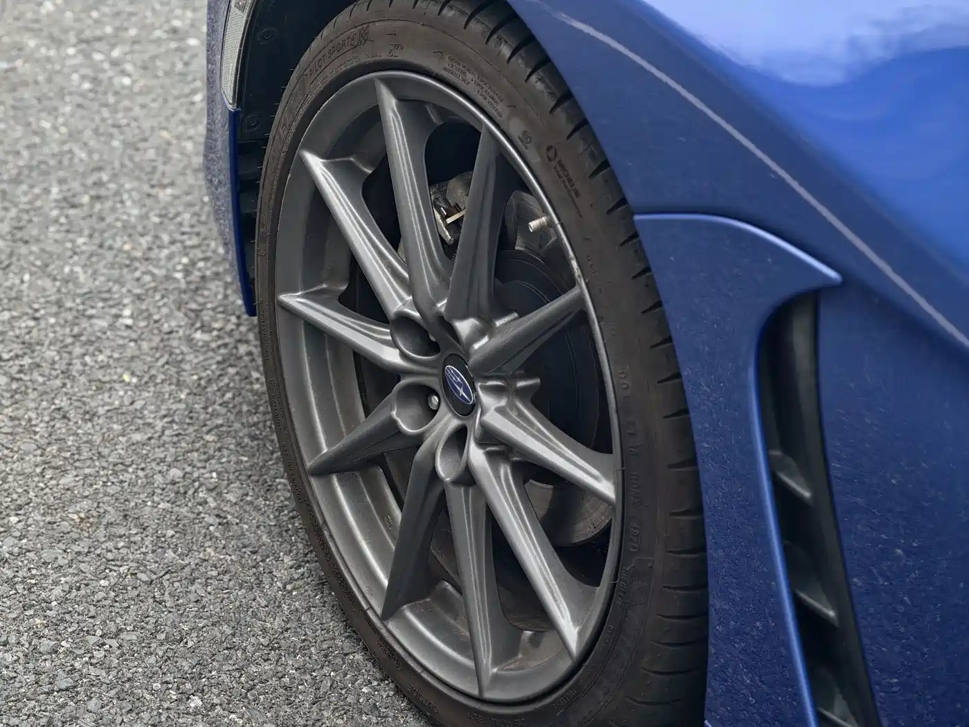 Subaru BRZ 2022 2.4L Manual фото 7