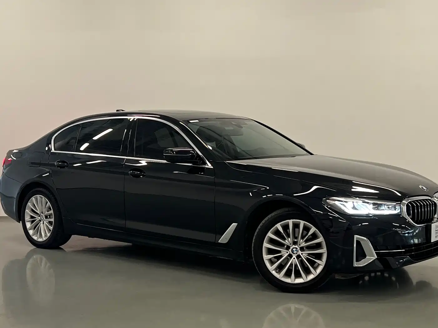 BMW 5 Series 2022 525Li Luxury Package фото 3