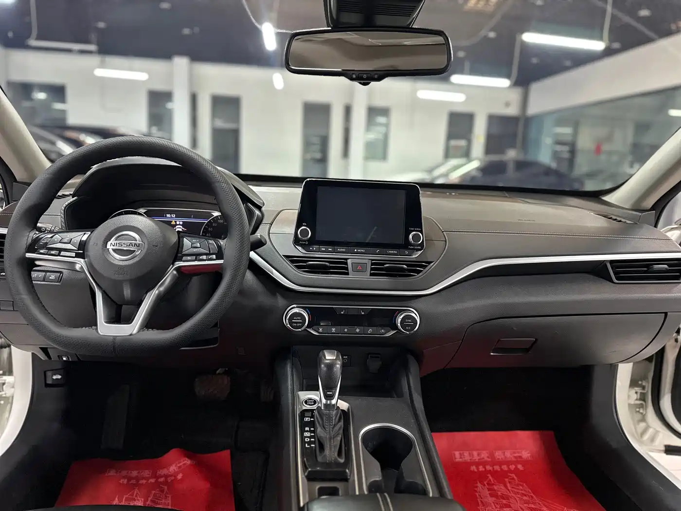 Photo 9 - Nissan Teana