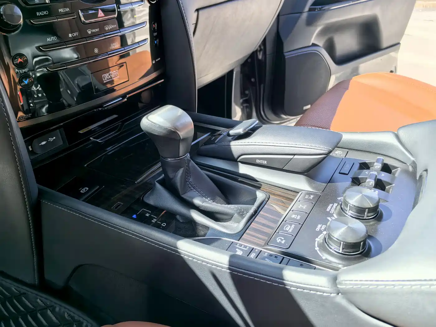 Lexus LX 2019 570 Prestige Luxury Edition фото 11
