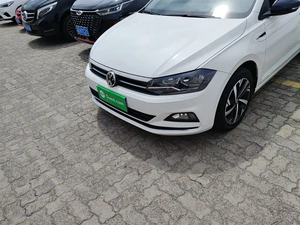 Volkswagen Polo 2019 Plus 1.5L Automatic Beats Trendy Edition фото 24