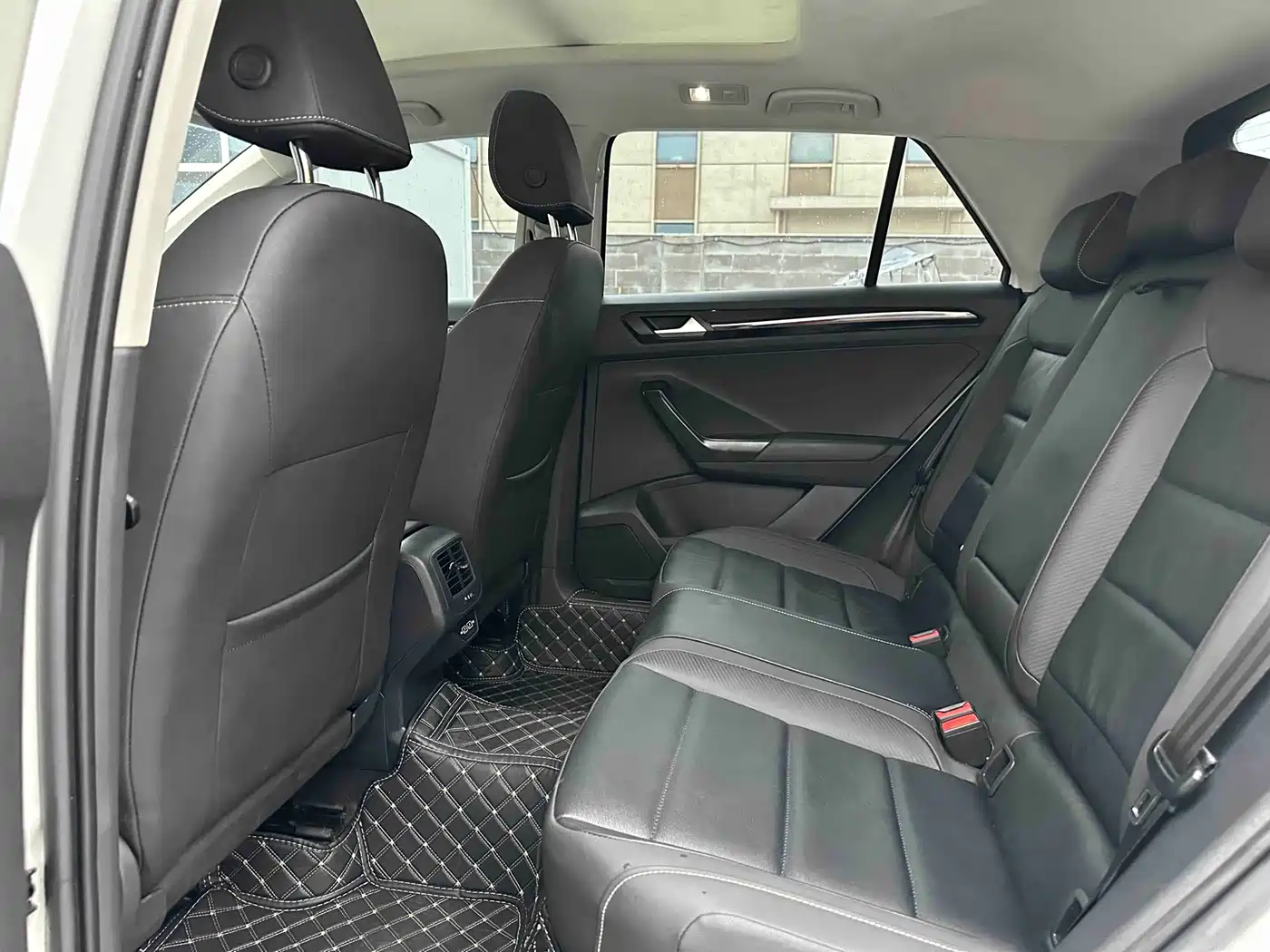 Volkswagen T-ROC 2022 280TSI DSG 2WD Comfort PLUS фото 7
