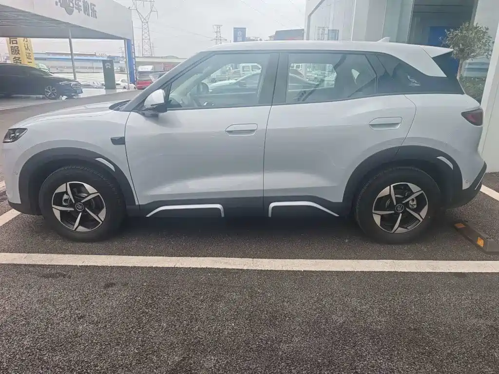 BYD Yuan UP 2026 2025 Smart Drive Edition 401KM Leading Type