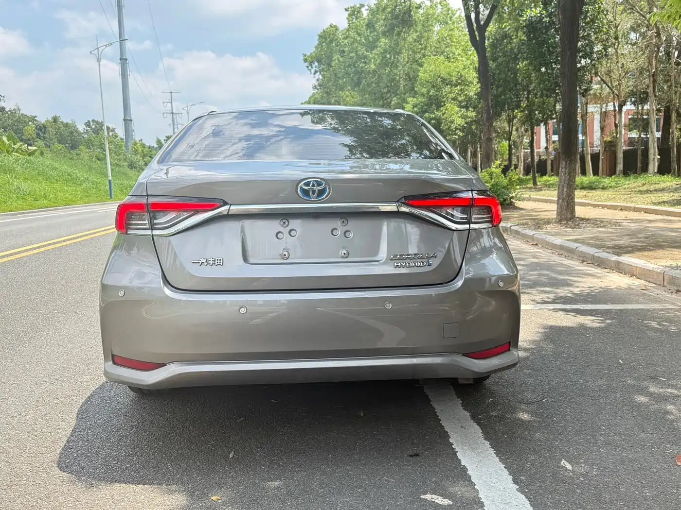 Фото 4 - Toyota Corolla