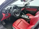 Фото 4 - Alfa Romeo Giulia