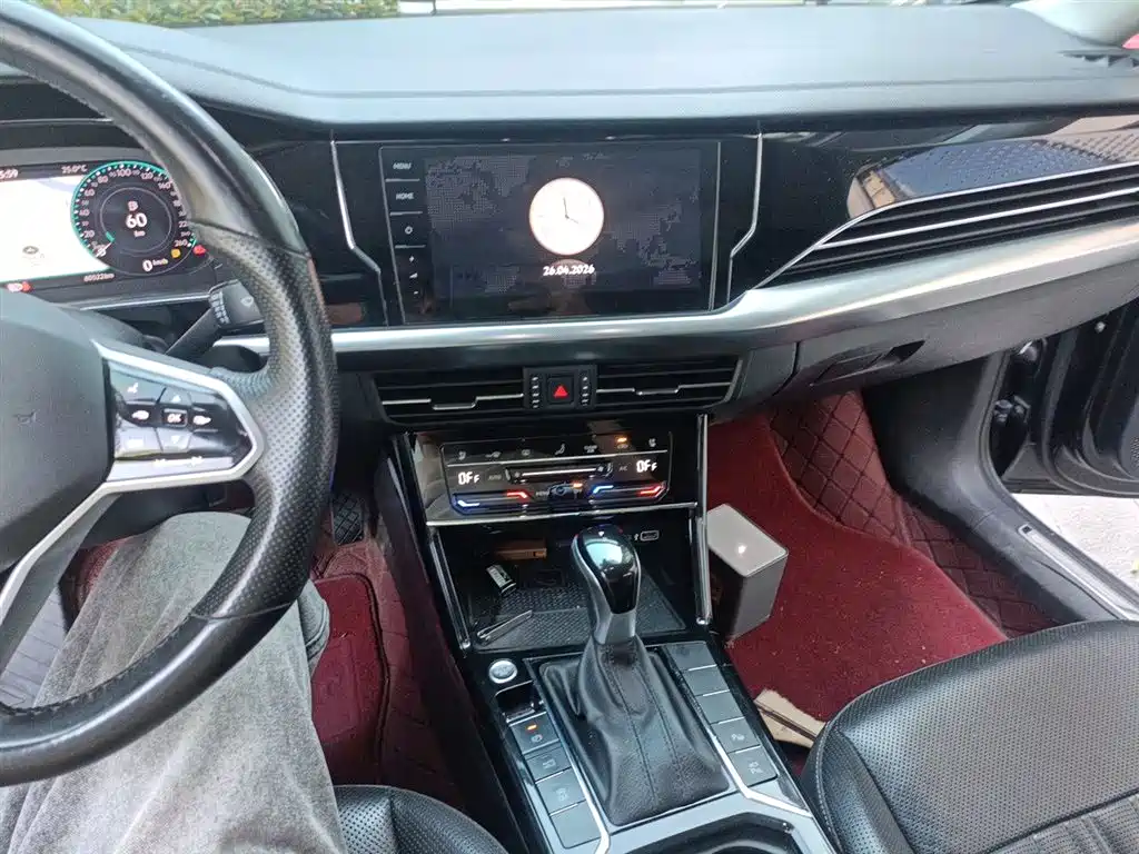 Volkswagen Passat 2023 330TSI Luxury Edition фото 9
