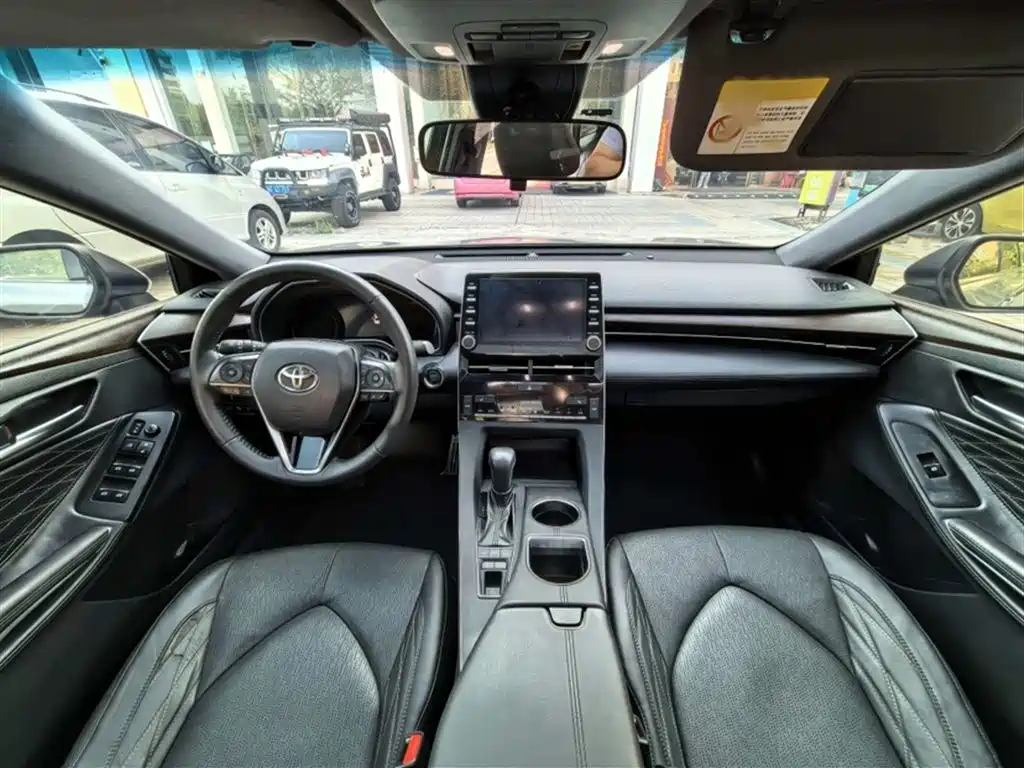 Toyota Avalon 2019 2.5L Touring Premium Edition China VI фото 12
