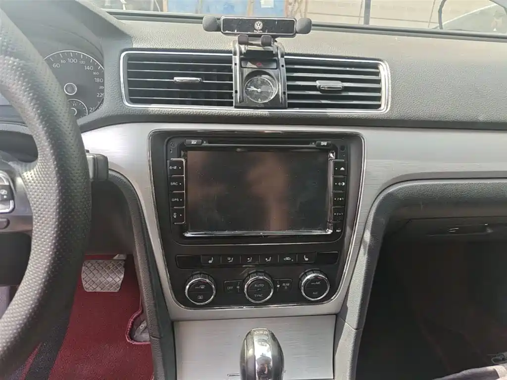 Volkswagen Passat 2014 2.0TSI DSG Executive Edition фото 13