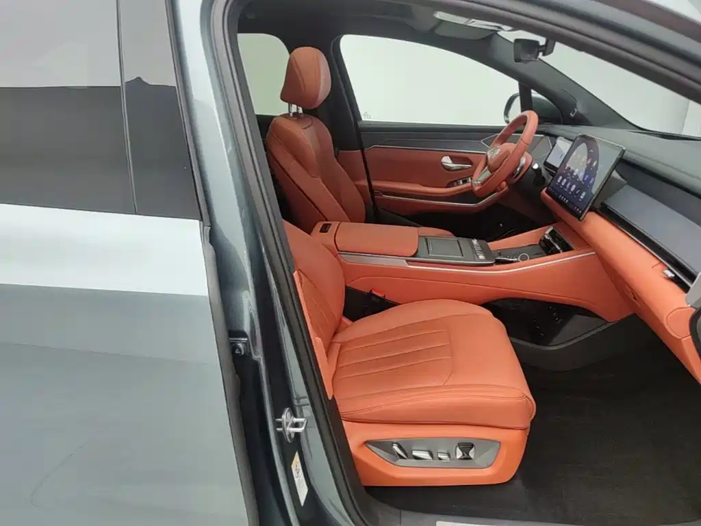 BYD Tang L 2025 2025 DM 175KM Drone Player Edition