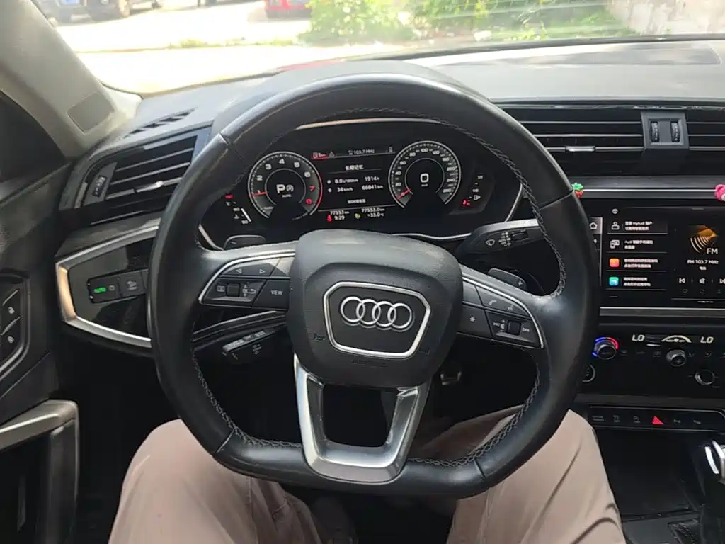Audi Q3 2023 2023 Facelift 40 TFSI Fashion Dynamic
