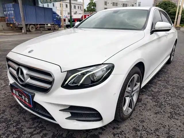 MERCEDES-BENZ E CLASS