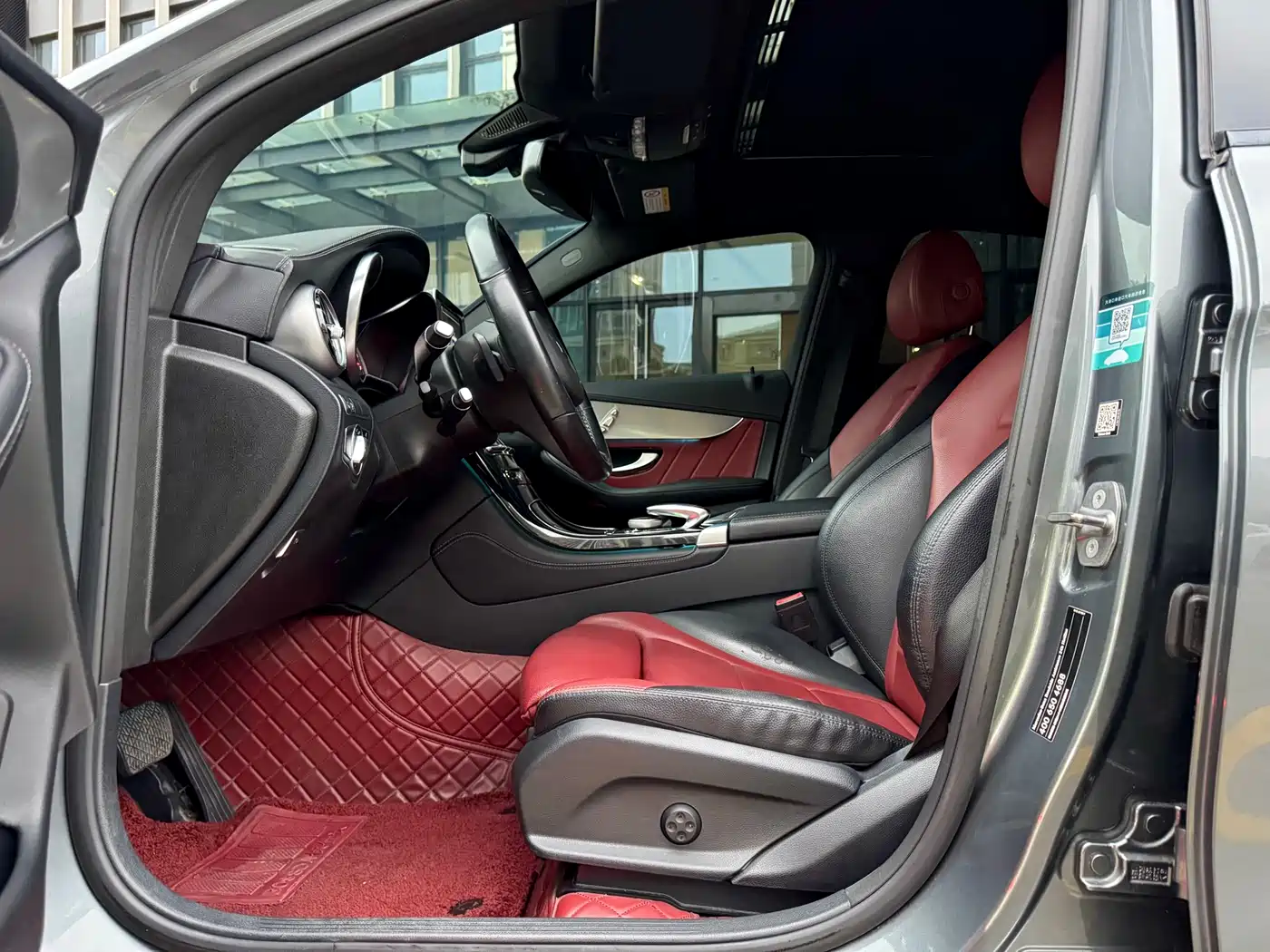 Mercedes-Benz GLC Coupe 2019 GLC 200 4MATIC Coupe SUV фото 9