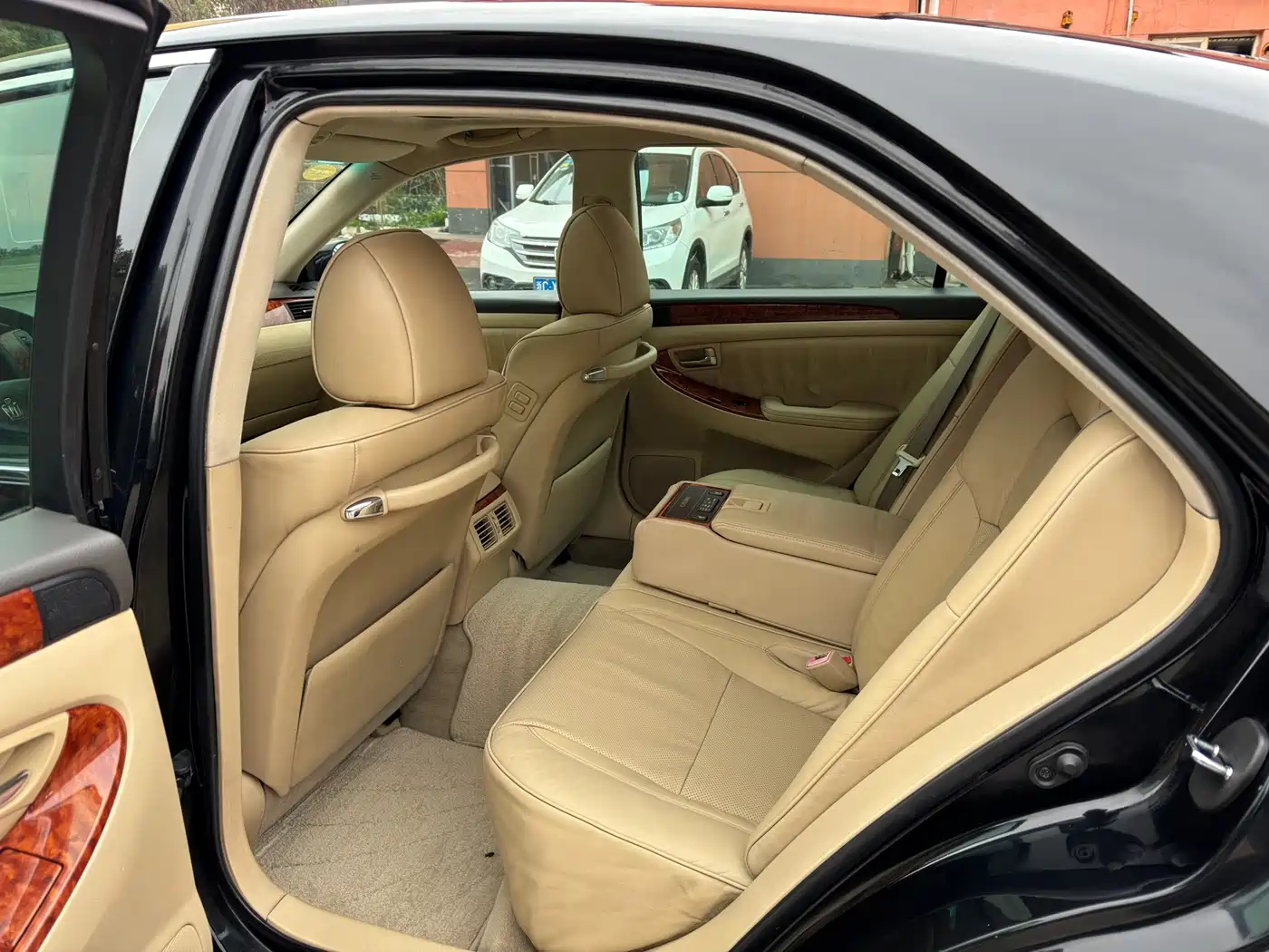 Фото 20 - Toyota Crown