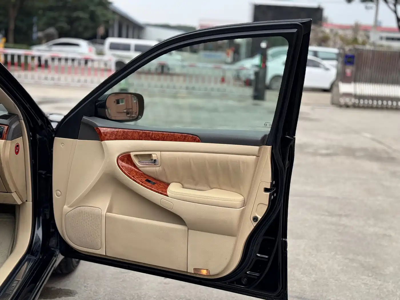 Фото 31 - Toyota Crown