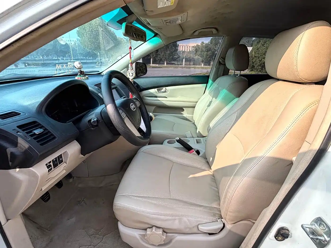 BYD S6 2013 2013 Joy Edition 2.0L Manual Luxury 5-seater