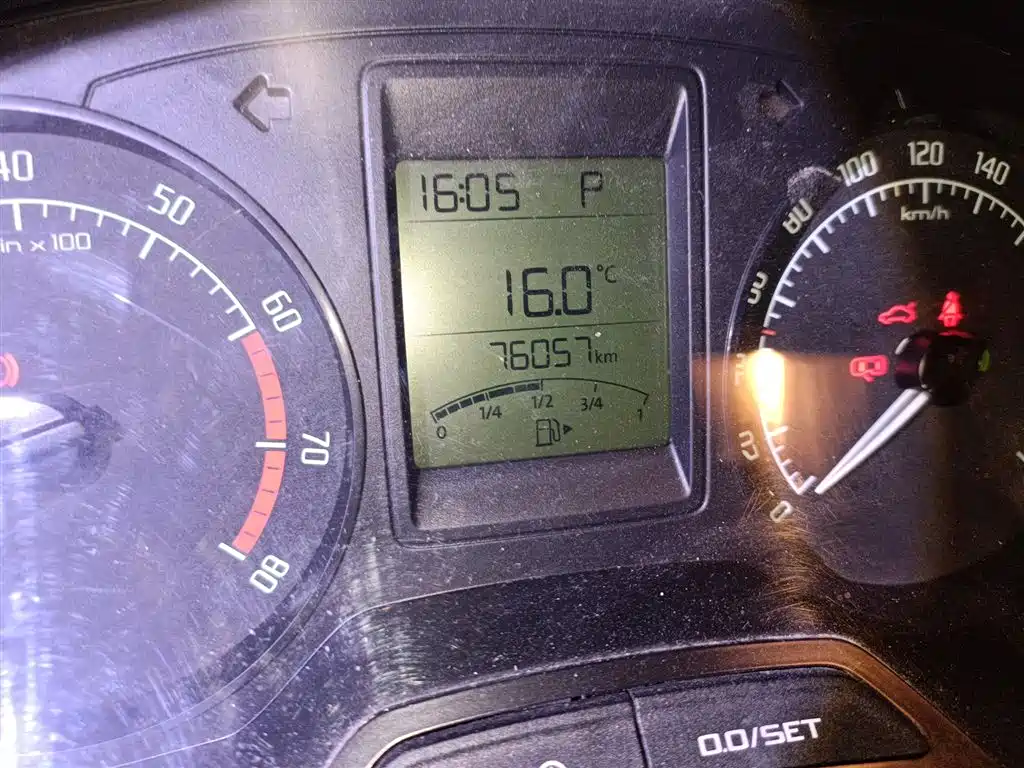 Škoda Fabia 2014 1.4L Automatic Crystal Edition фото 5