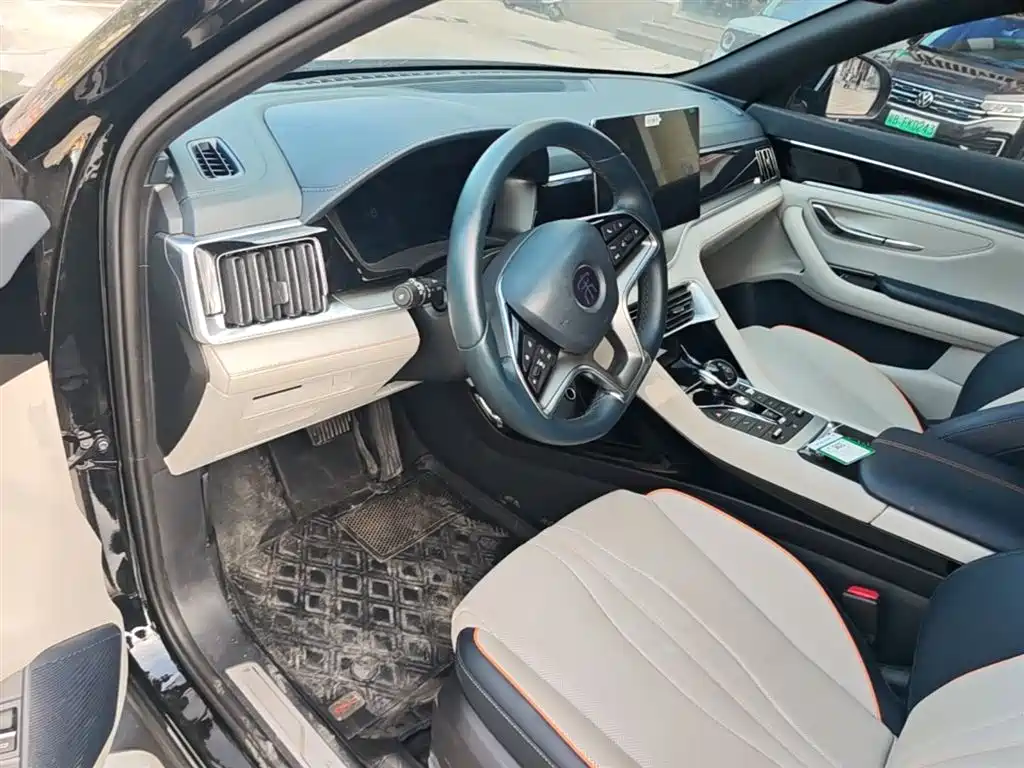 BYD Song PLUS PHEV 2021 DM-i 110KM Flagship PLUS фото 16