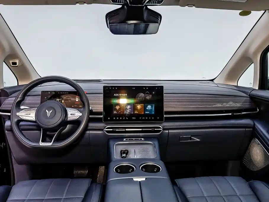 Voyah Auto Voyah Dreamer 2026 PHEV Qiankun Pro фото 26