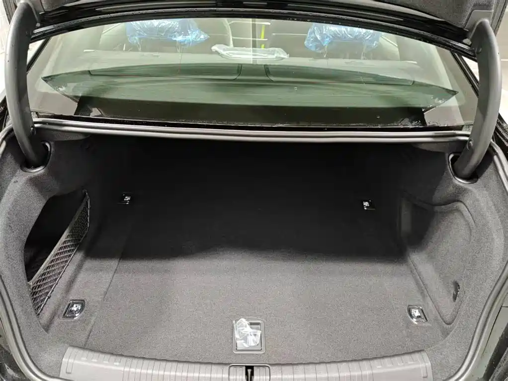 Audi A6L 2026 Model Year 40 TFSI Luxury Dynamic фото 17