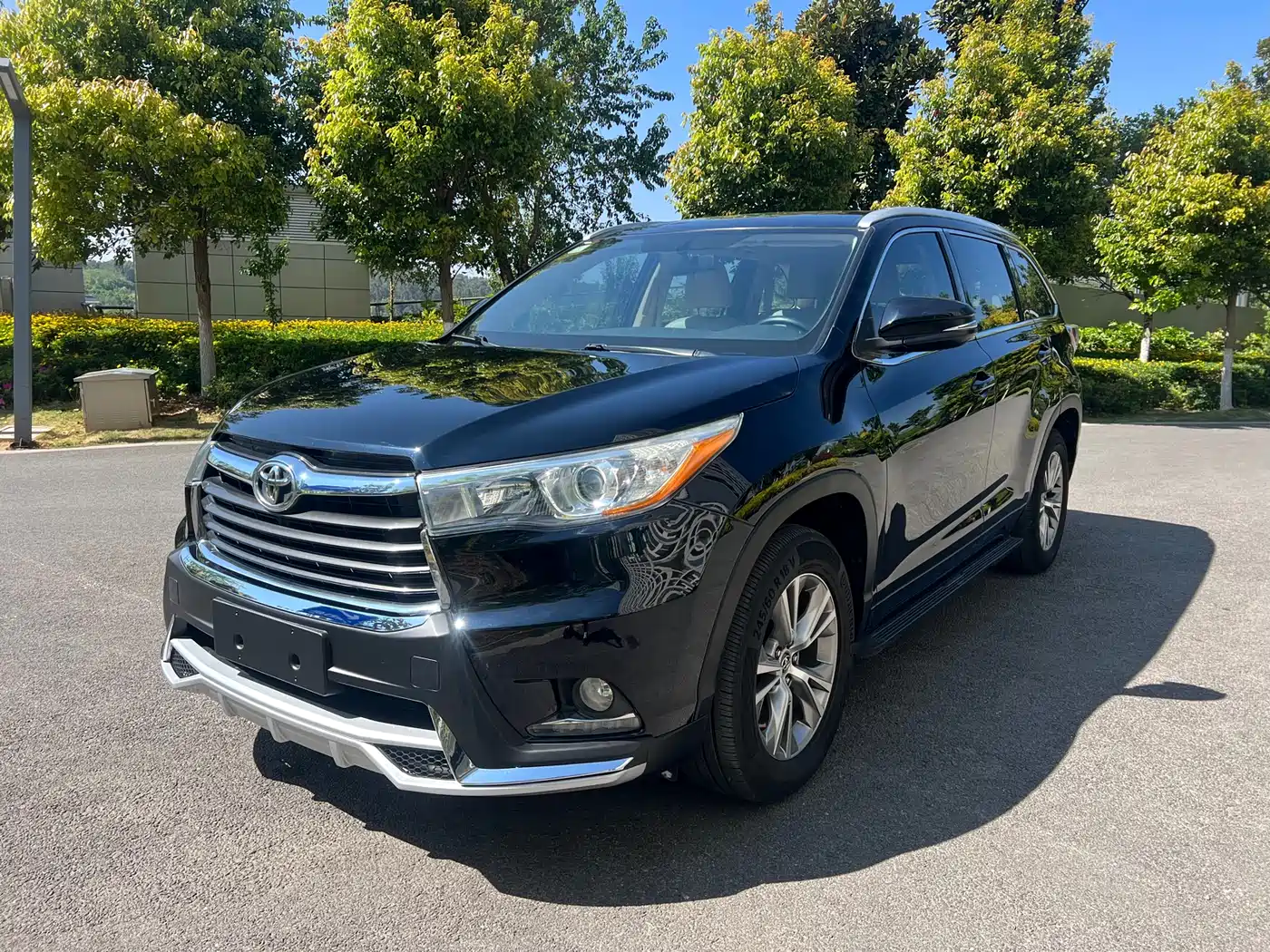 TOYOTA HIGHLANDER