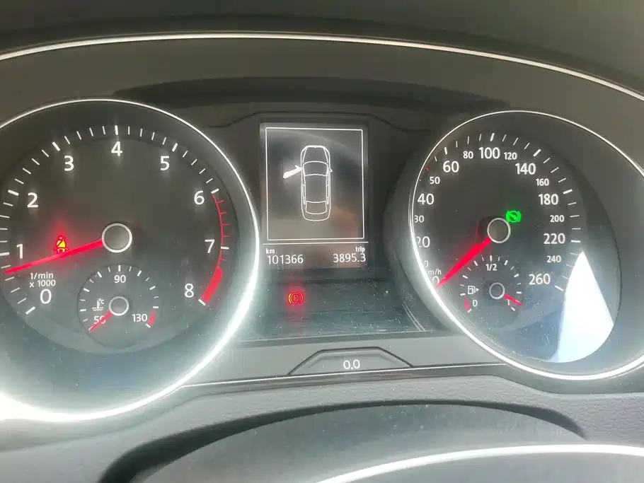 صورة 14 - Volkswagen Magotan