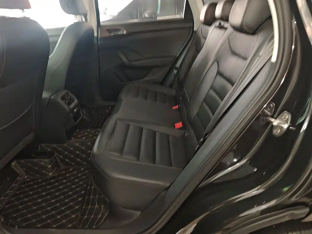 VOLKSWAGEN TUYUE