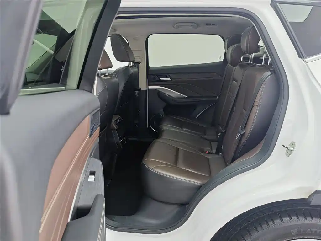 WEI PAI WEI BRAND VV6