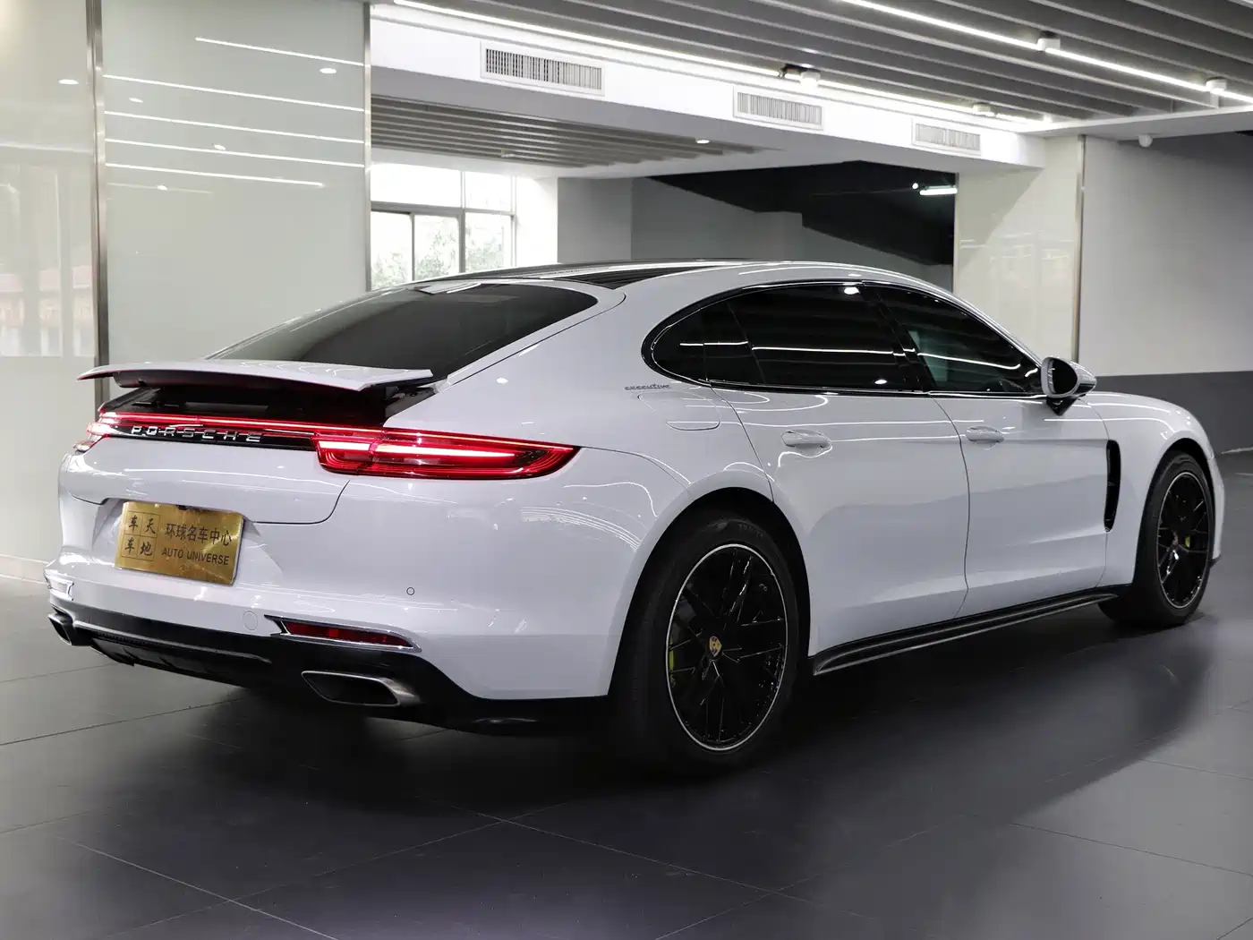 Porsche Panamera New Energy 2018 2017 Panamera 4 E-Hybrid Executive Long Wheelbase 2.9T
