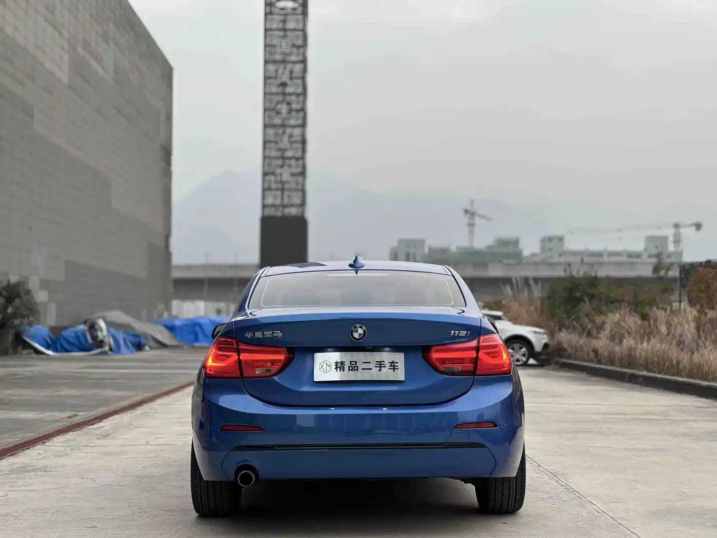 BMW 1 Series 2018 118i Sport Edition фото 8