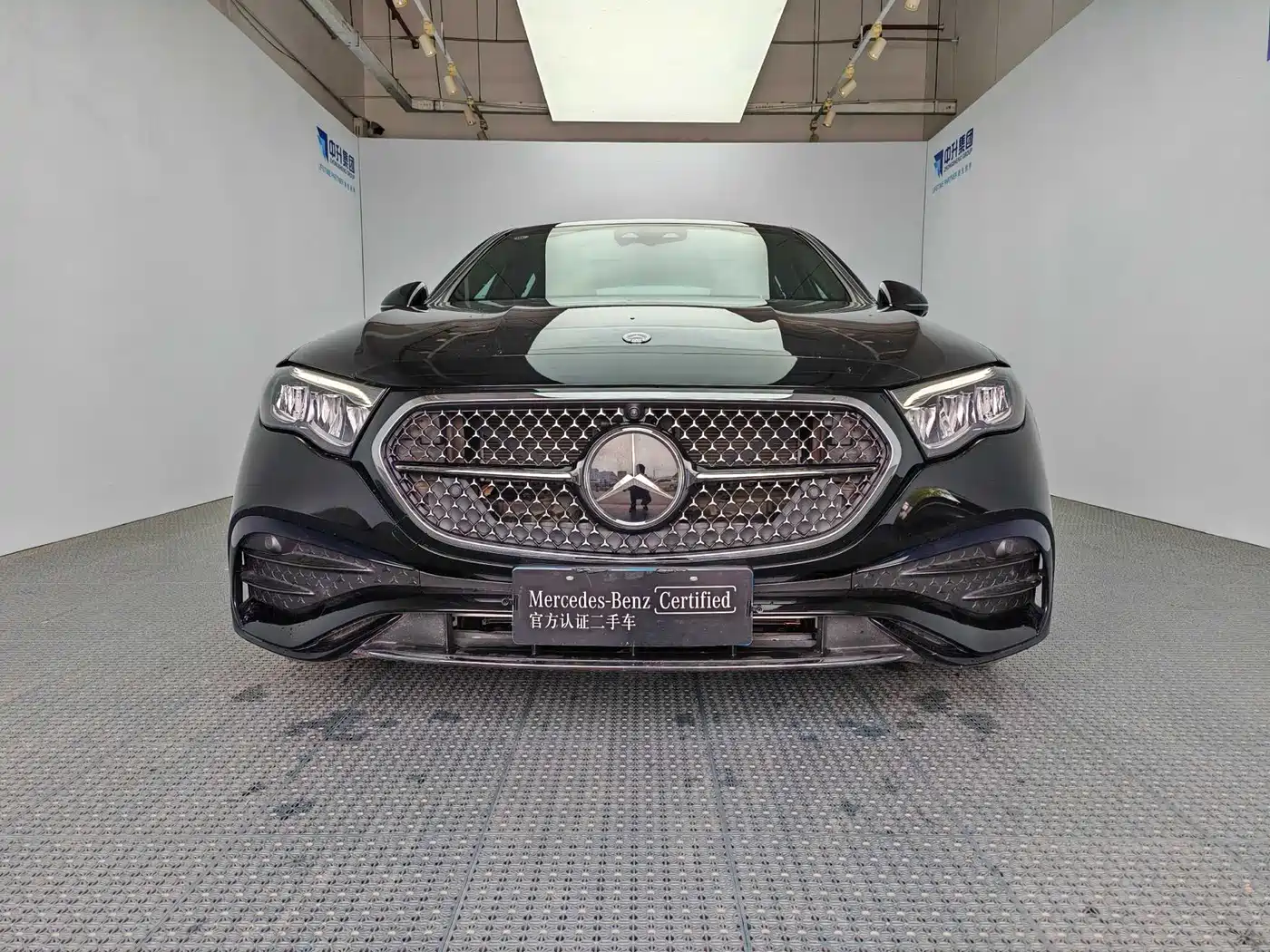 Mercedes-Benz E-Class 2024 E 300 L Fashion Sport фото 2