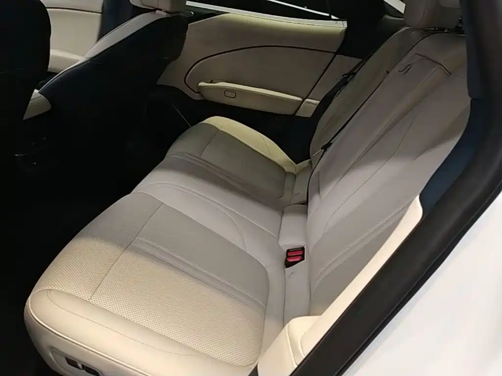 ZEEKR 007 2025 2025 AWD Smart Driving 75kWh