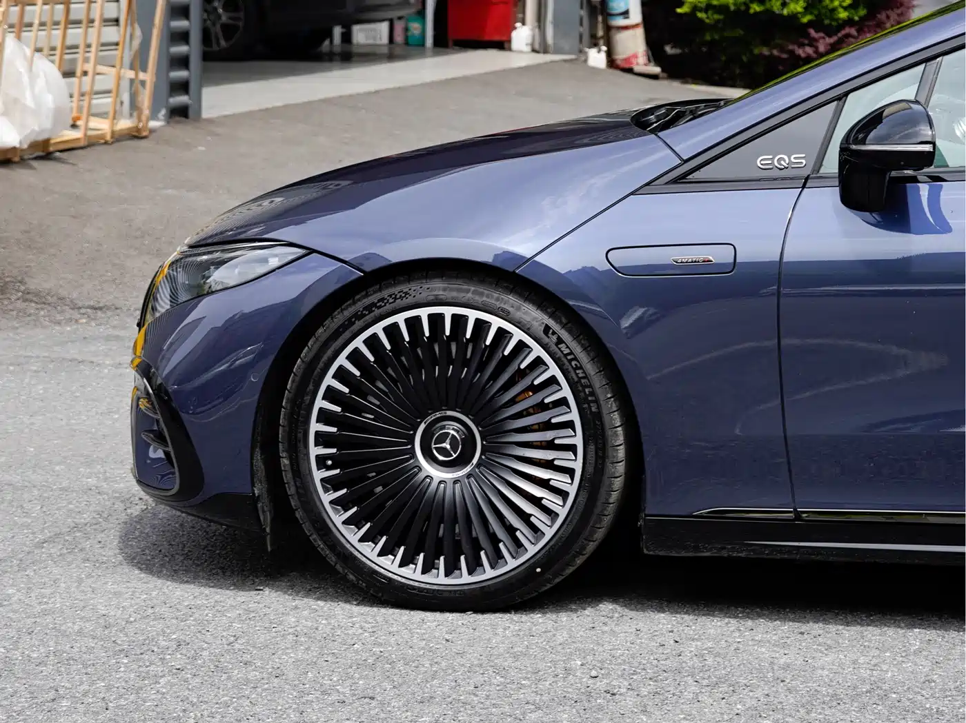 MERCEDES-BENZ EQS AMG