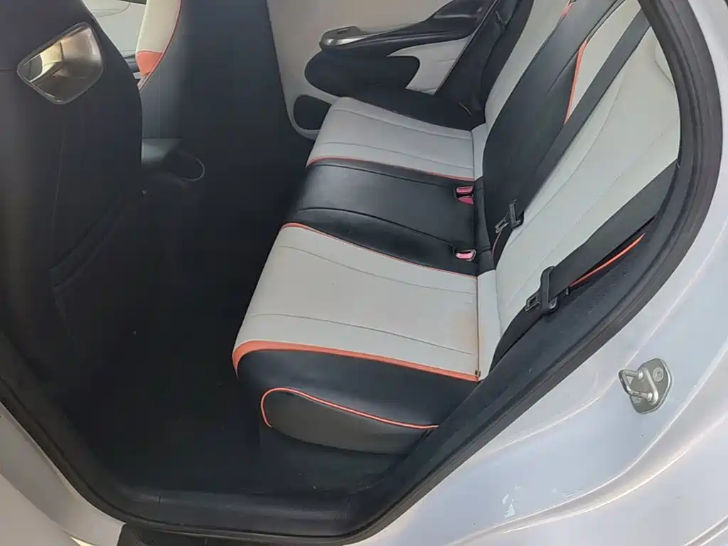 BYD Dolphin 2021 2021 Model 405km Fashion Edition