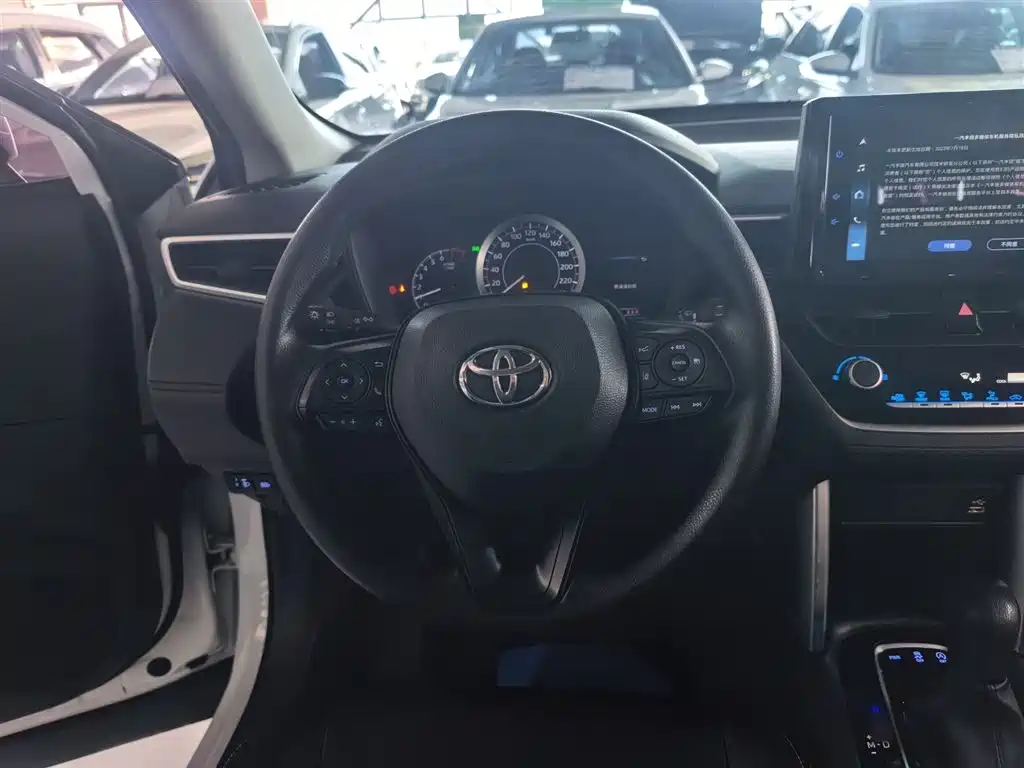 Toyota Corolla Cross 2022 2.0L Elite Edition фото 4