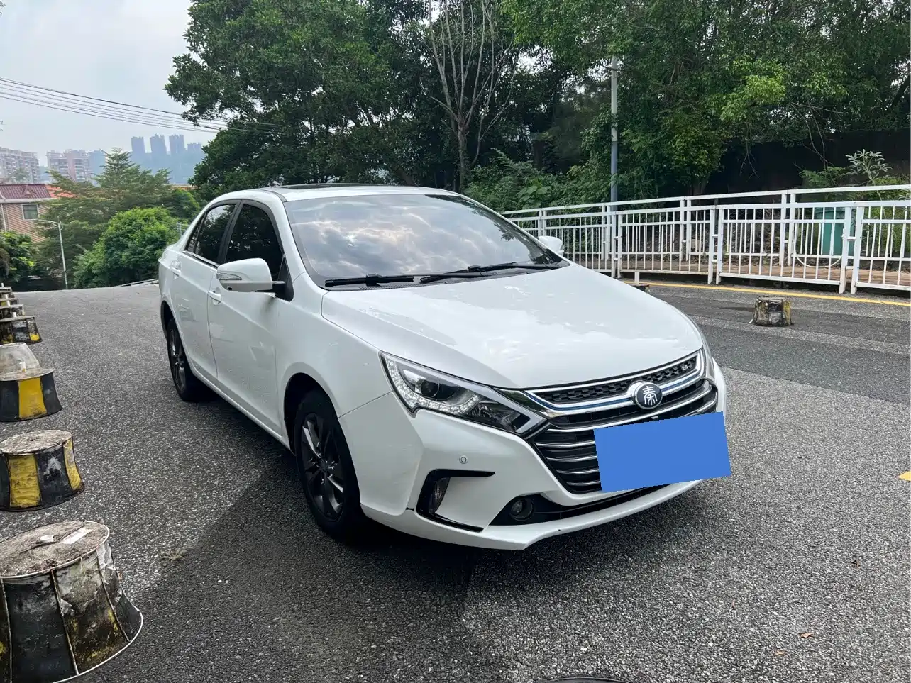 BYD Qin New Energy 2019 2018 1.5T Smart Premium