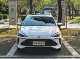 Фото 2 - Roewe i5