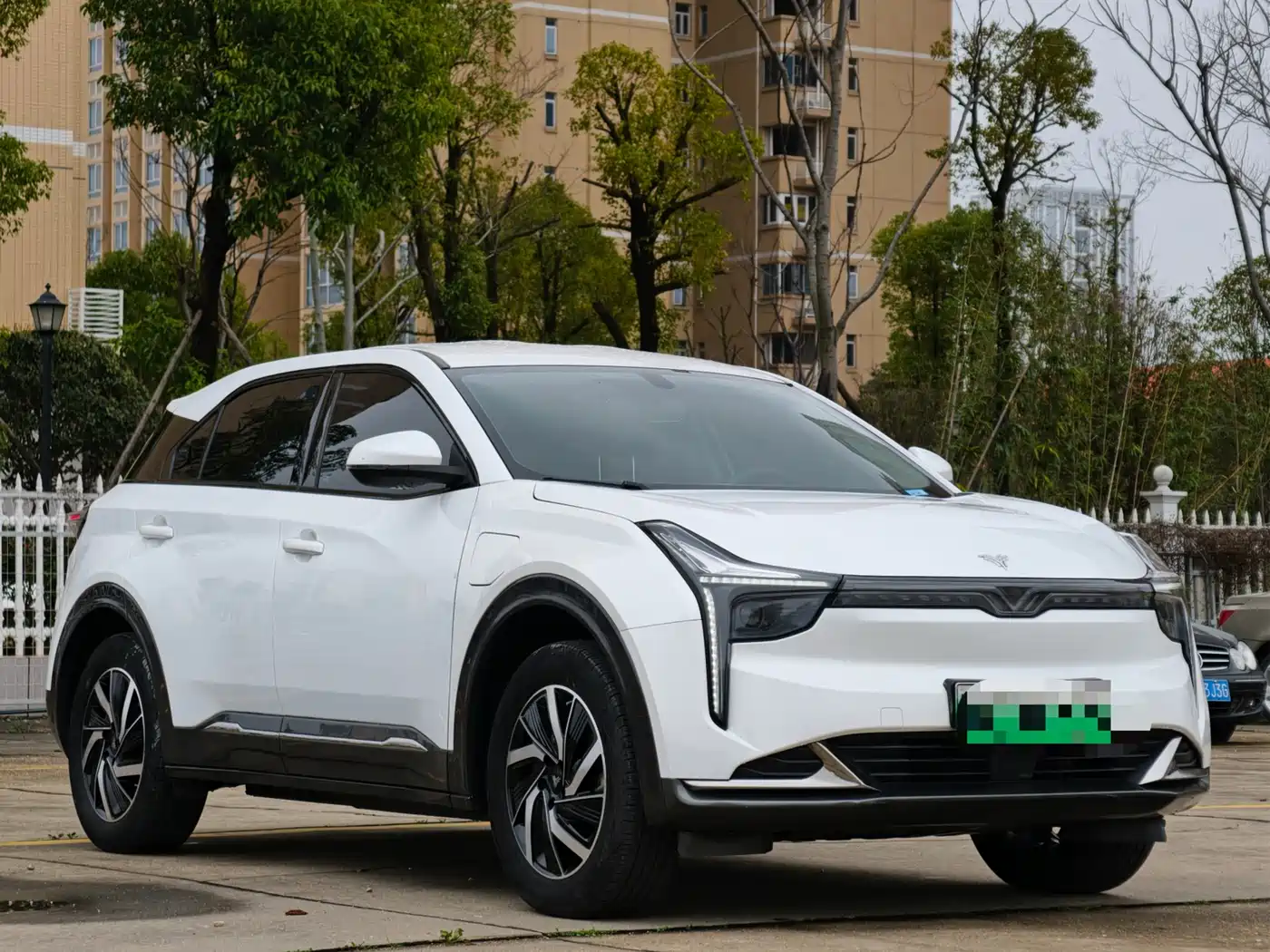 NEZHA AUTOMOBILE NEZHA U