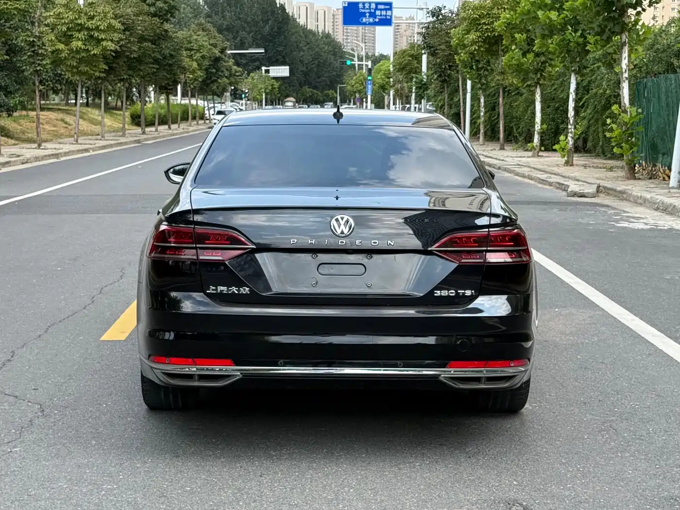 Фото 8 - Volkswagen Phideon