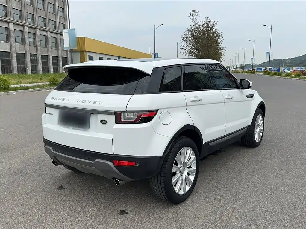 Land Rover Range Rover Evoque 2016 2.0T SE ZhiYao фото 10